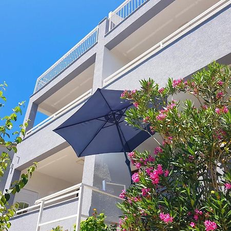 Villa Skalinada With Sea View Brela Exteriér fotografie